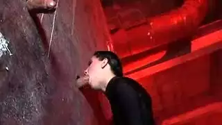 جحيم الشهوة: نيك جماعي وقذف