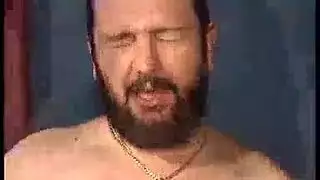 طبيب وشيميل ينيكان مؤخرة الممرضة بخشونة وعمق