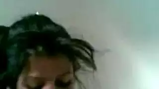 رومانسية إباحية: قضيبه الكبير يشبع امرأة متزوجة وحيدة