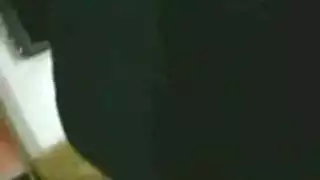 بنت عربية كيوت تُمارس الجنس الفموي بعنف