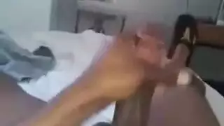 دقيقة قذرة لتدليك رائع ، مثل هذه المرة ، غطت نيفادا بابتسامة كبيرة