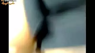 فتاة نقاب مثيرة تكشف فرجها وتلعب ببظرها