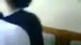 عاهرة ناضجة تأخذ قضيبًا كبيرًا لجولة ممتعة