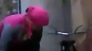 تقى العاهرة في فعل ثلاثي صريح